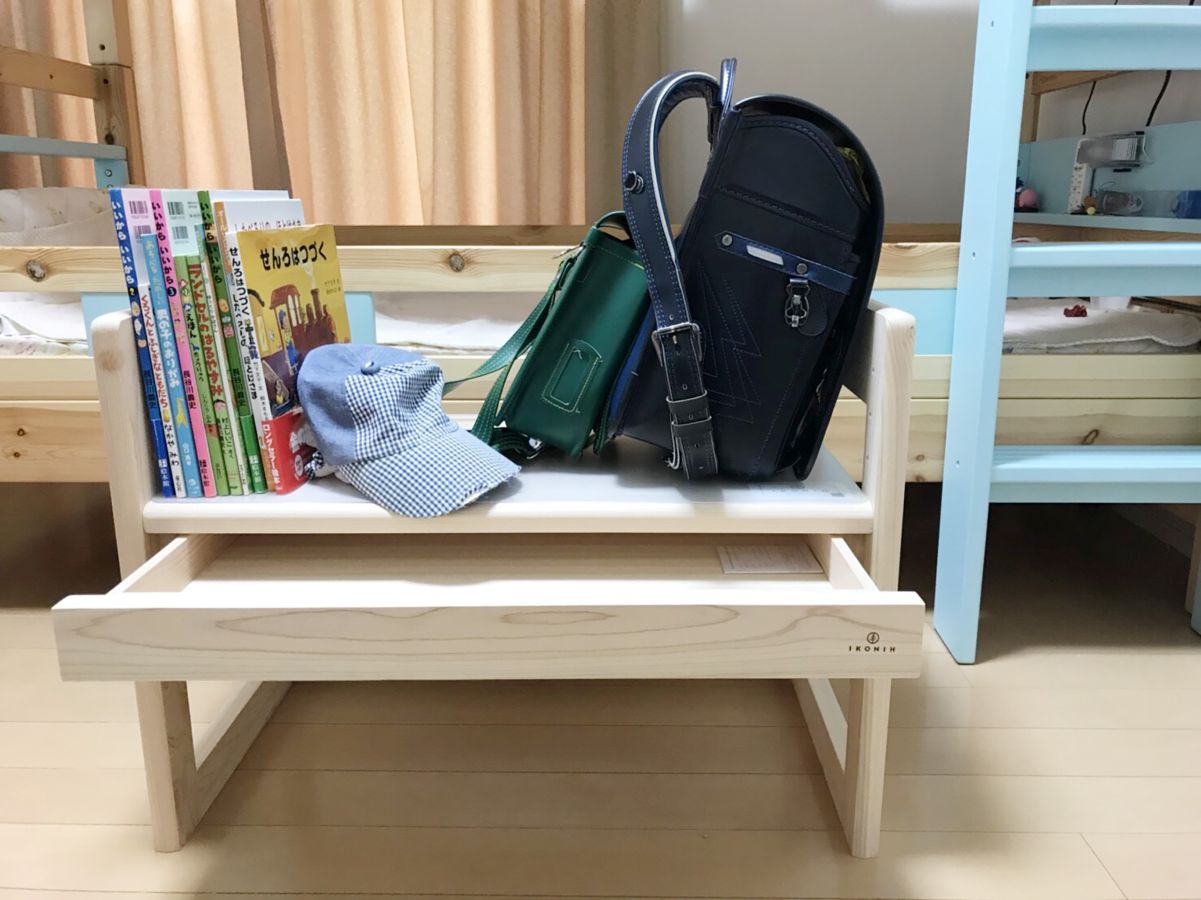 IKONIH 子供机 キッズ家具 木のおもちゃ