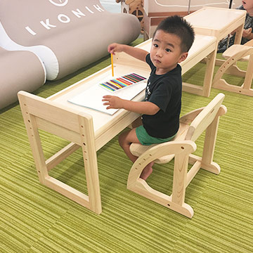 アイコニー キッズデスク (IKONIH KIDS DESK)