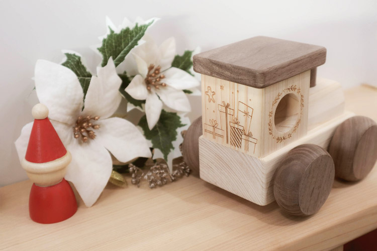 IKONIH オルゴールトレイン 電車