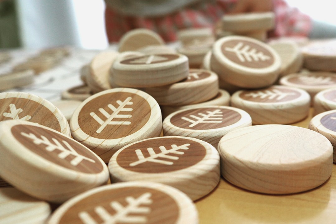 IKONIH 木製 テーブルゲーム 焼き印