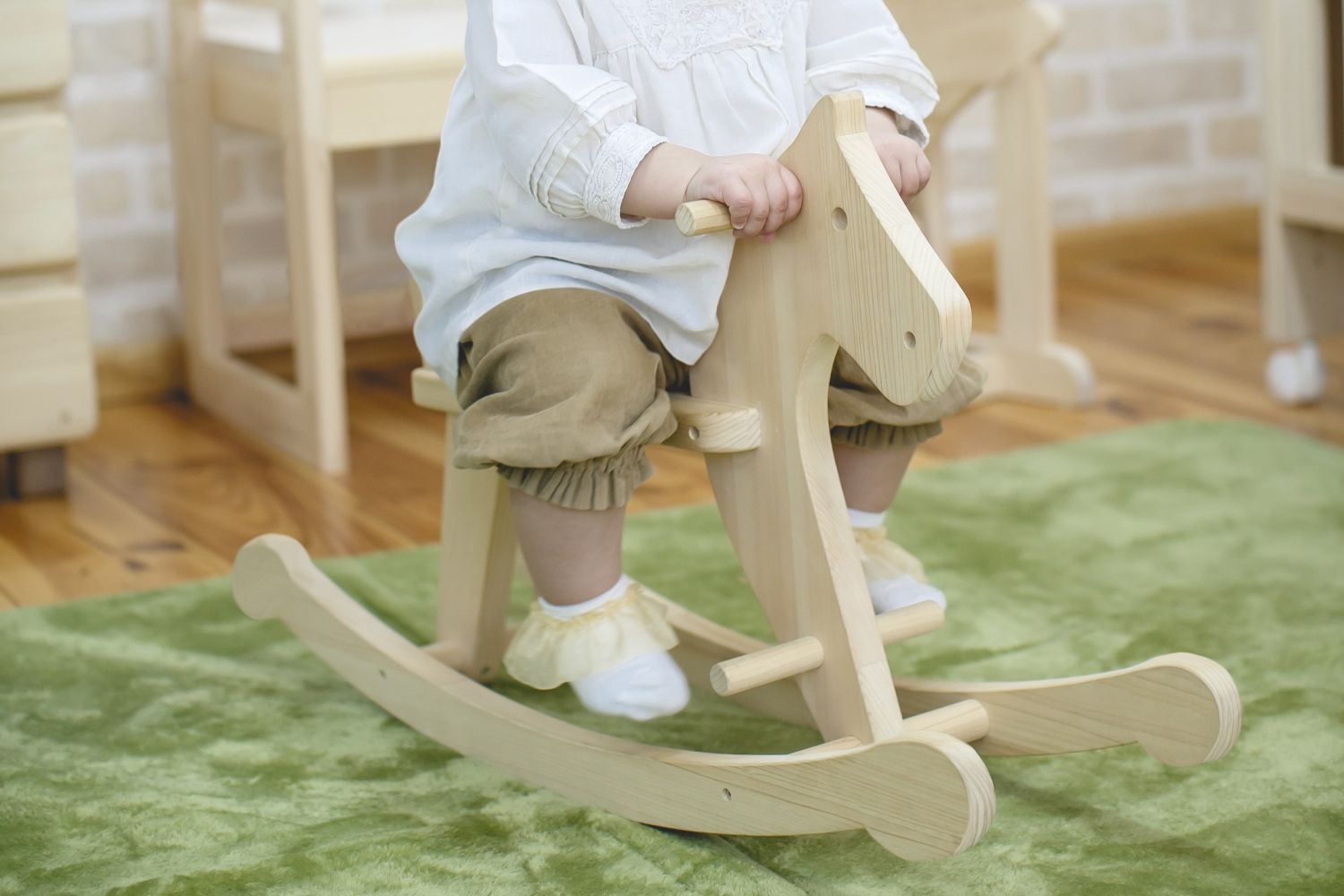 IKONIH 木馬 木のおもちゃ