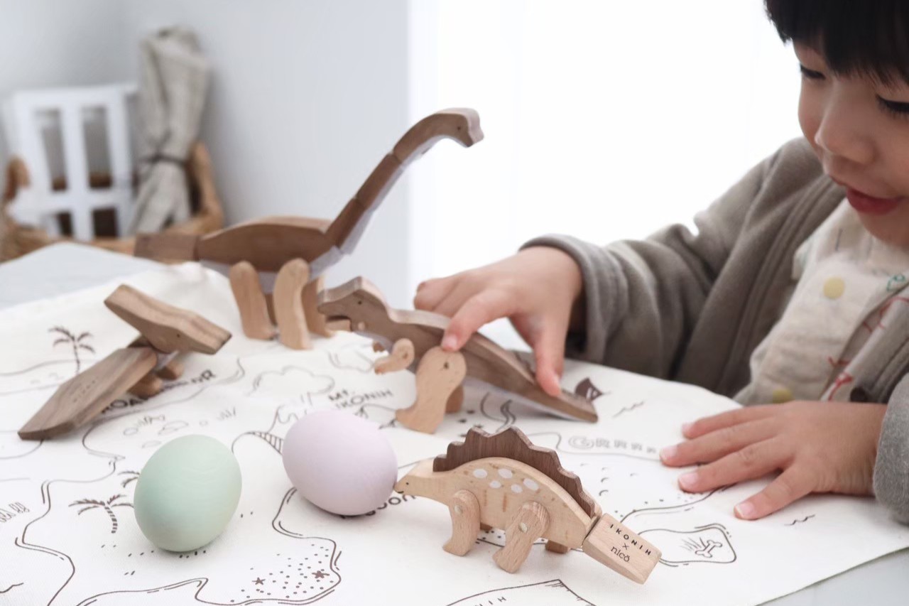 木製恐竜 おもちゃ